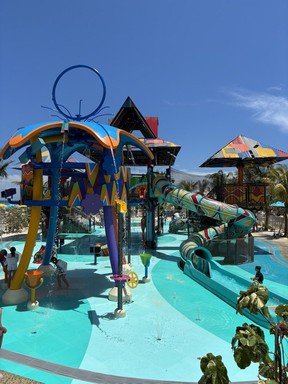 Kids can keep cool and have fun at Rush Out Gush Out Water Play at Disney Lookout Cay at Lighthouse Point. CYNTHIA MCLEOD/TORONTO SUN