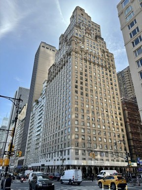 The Ritz-Carlton New York, Central Park is a timeless classic location that also offers all the modern luxuries.