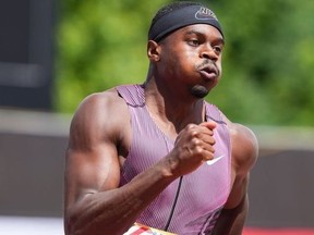 Aaron Brown competes in the 200-metre semifinals.