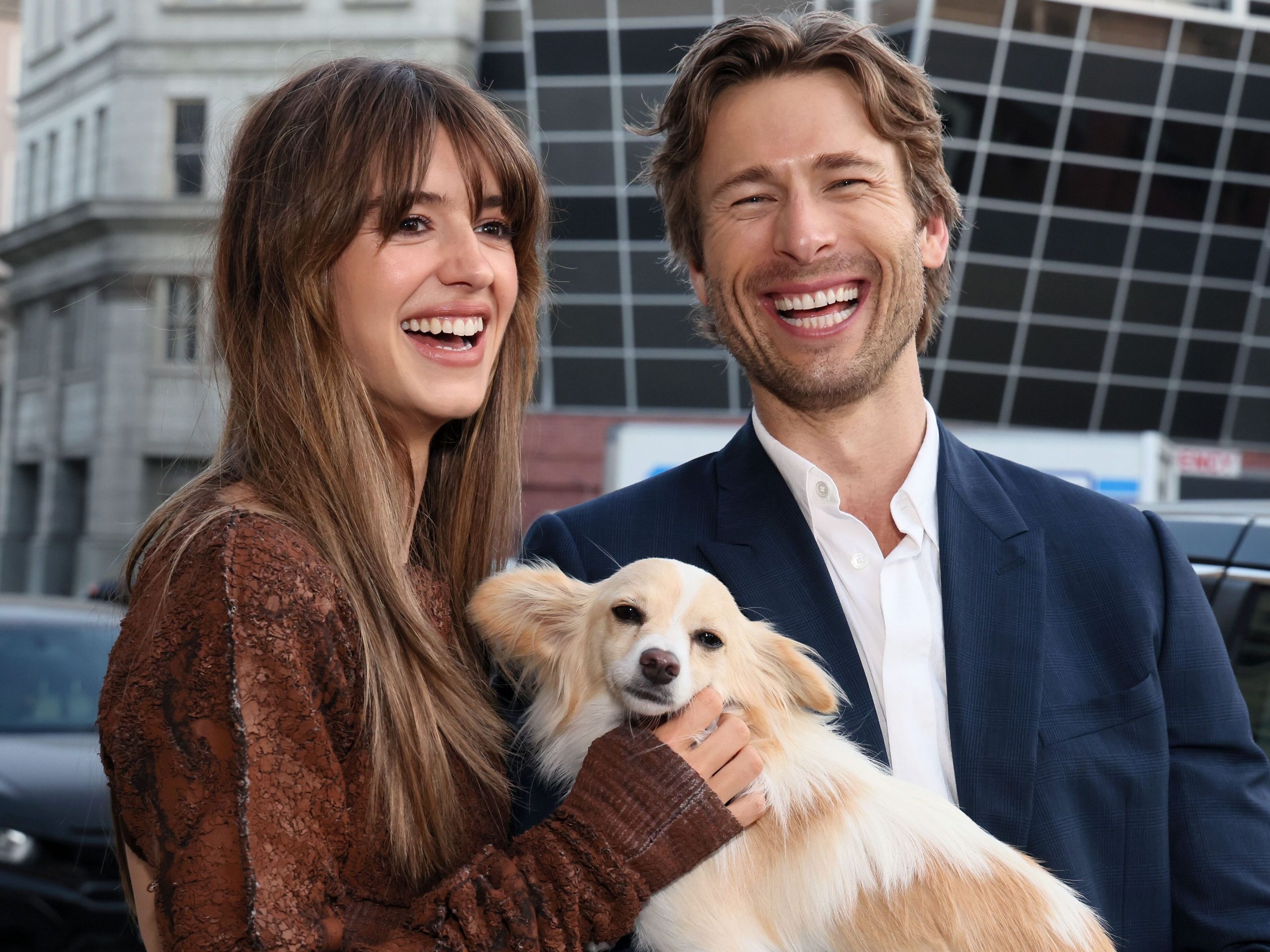 Glen Powell and Daisy Edgar-Jones talk 'Twisters', rescue dog