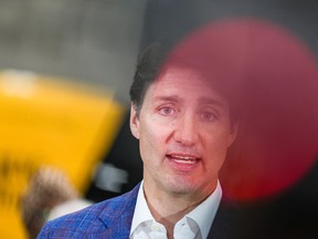 Premier Justin Trudeau ogłasza federalną inwestycję w wysokości 33 milionów dolarów na wsparcie trzech projektów infrastruktury społecznej w Montrealu, w środę 3 lipca 2024 r.