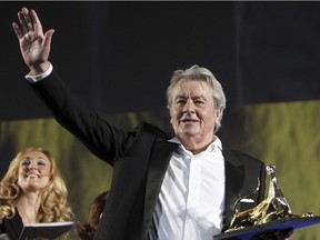 081824-Francia-Obit-Alain-Delon