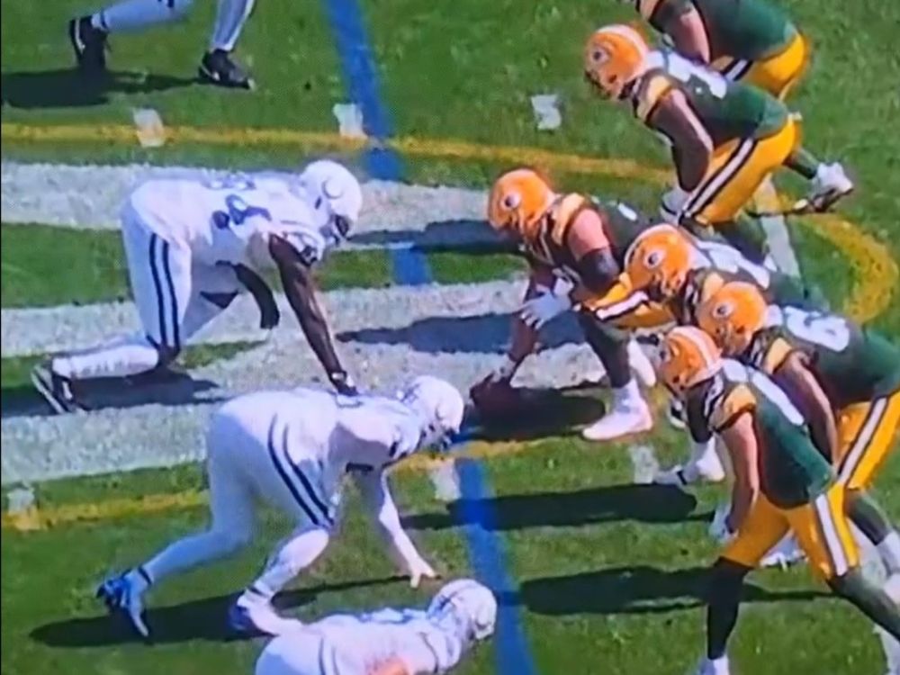 Green Bay Packers’ Malik Willis refuses to throw pass after teammate vomits on ball