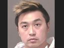 Kelvin Cheuk-Ho Lee, de 40 años, de Whitchurch-Stouffville, fue declarado culpable de dos cargos de interferencia sexual contra un niño menor de 16 años el 6 de septiembre de 2024.