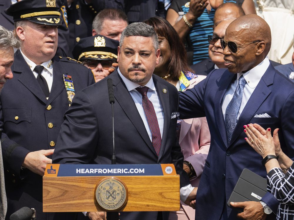 New York City police commissioner to resign amid federal investigation