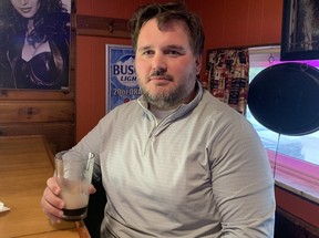 HARRIS: Cody Duvall está votando por Kamala. BRAD HUNTER/ SOL DE TORONTO