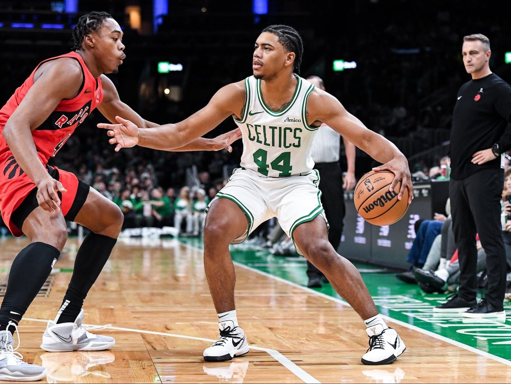 Raptors rookies Mogbo, Shead bright spots in ugly exhibition Grande