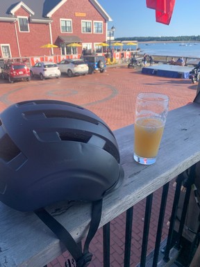 After a wonderful bike ride and self-guided tour of the town and area, reward yourself with a pint on Market Wharf at cozy St. Andrew’s Brewery.