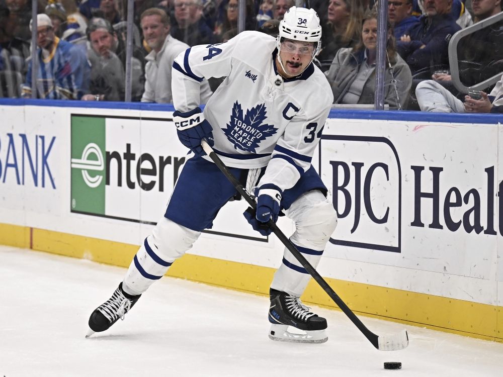 Auston Matthews Remains Day-to-Day with Upper-Body Injury as Maple Leafs Prepare for Ottawa