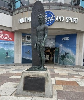 Duke Kahanamoku, the Hawaiian surfing pioneer who helped popularize the sport here, is memorialized on Main St. in Huntington Beach. ROB LONGLEY/TORONTO SUN