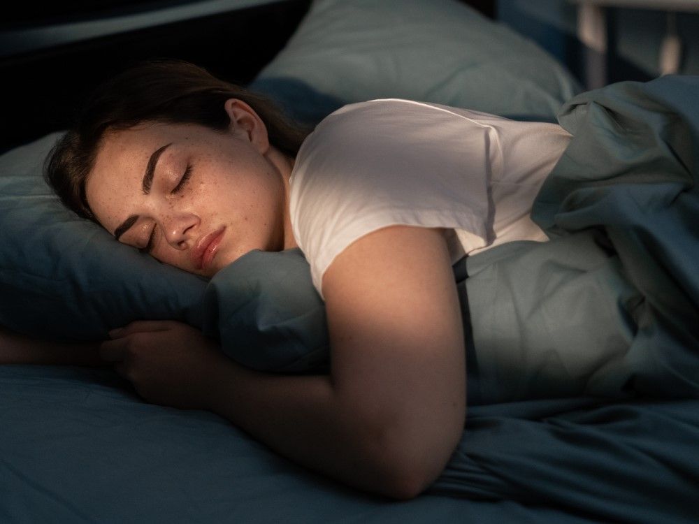 Se informa una nueva encuesta que una aplicación puede ayudar a las personas a soñar con brillante.