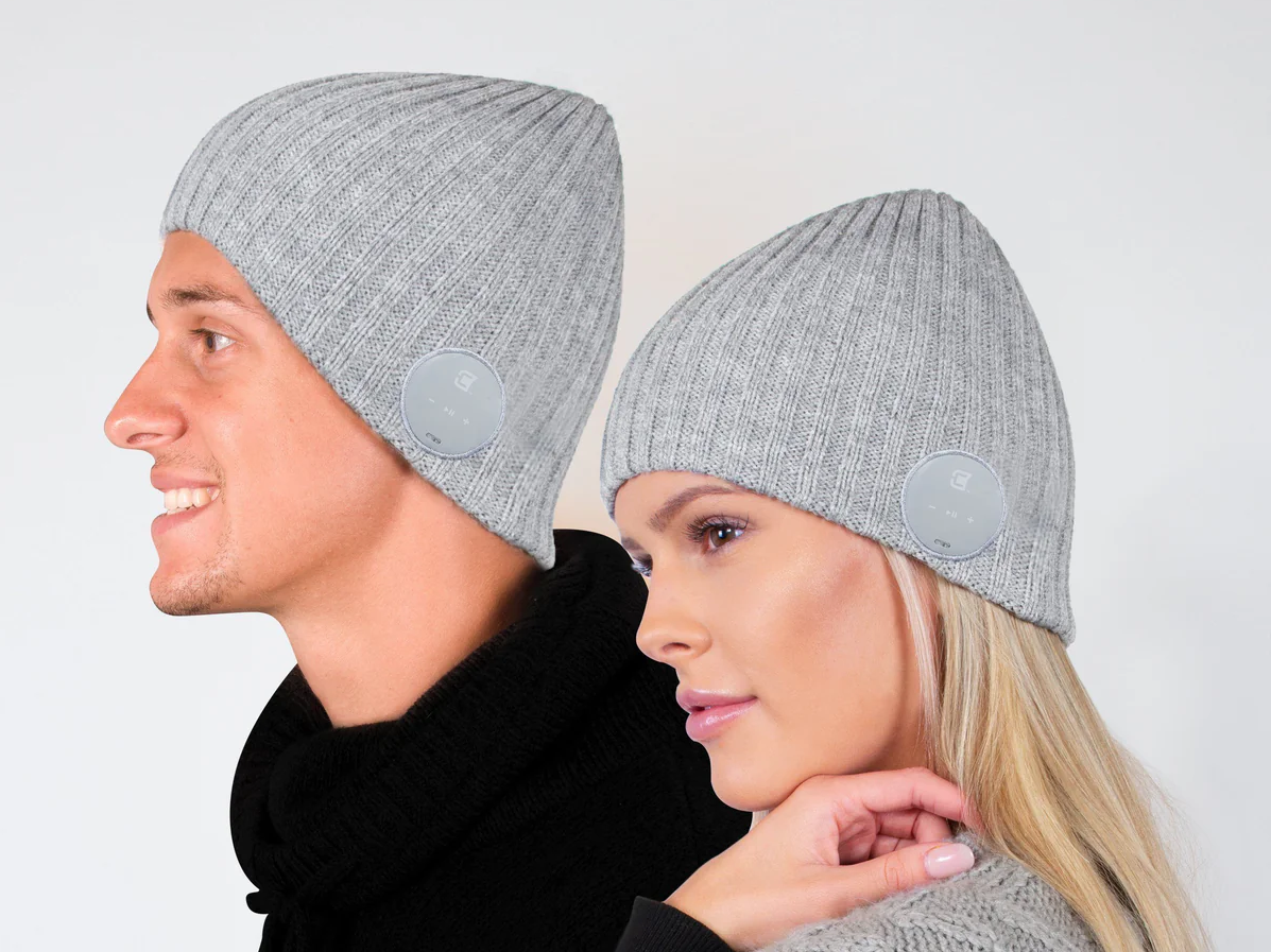 The Caseco Blu Toque Cable Knit Bluetooth Beanie is a Bluetooth-enabled toque with built-in headphones.