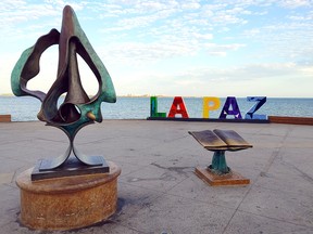 La Paz sign