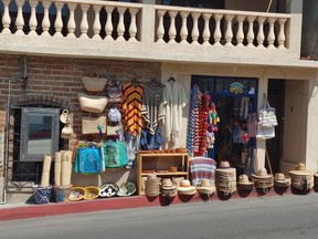 Todos Santos shopping