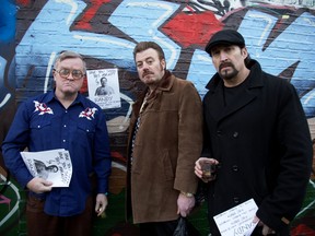 Mike Smith as Bubbles, Robb Wells as Ricky, John Paul Tremblay as Julian.