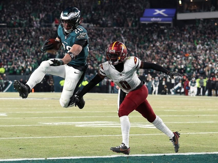 Filadelfia Eagles Sacon Berkeley #26, 26 de enero, Filadelfia en 2025, Lincolnia en Pennsylvania, en el cuarto trimestre del juego de campeonato de la NFC contra el Mike Senicistil de los comandantes de Washington #0.