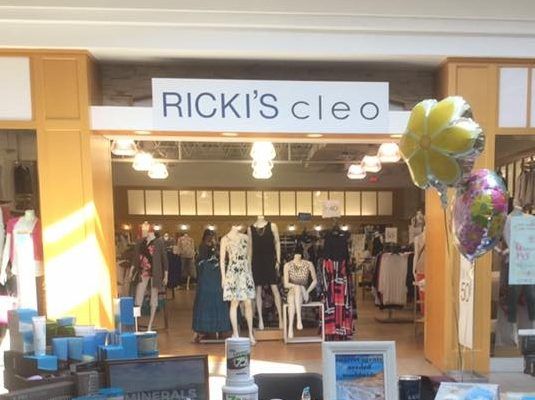 Ricki’s and Cleo women’s clothing brands to close stores