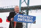 El líder de la PC de Ontario, Doug Ford, se mostró al embajador de Windsor en Windsor Bridge, donde comenzó su reelección el miércoles 26 de enero de 2021.