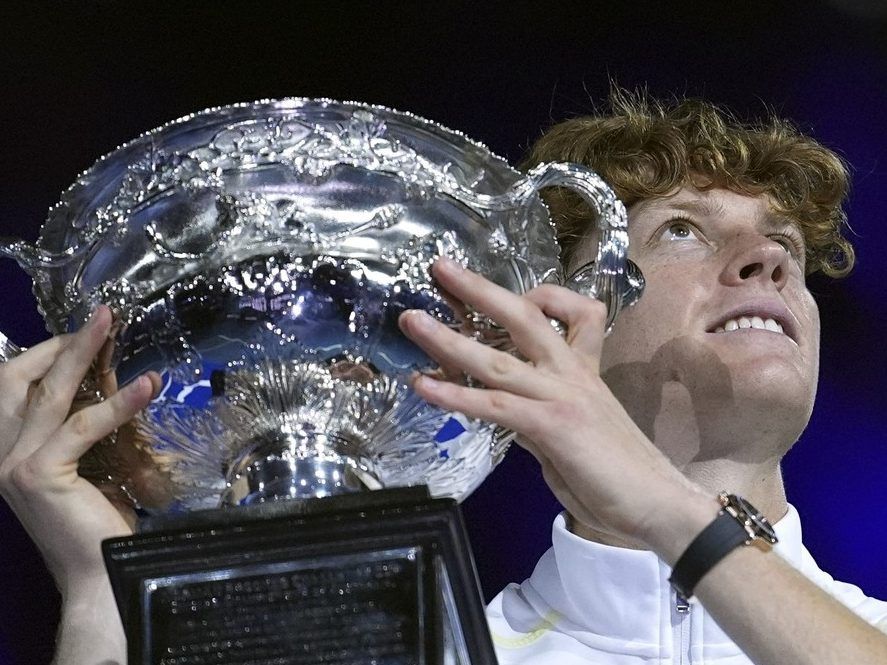 Jannik Sinner beats Alexander Zverev in 3 sets for his second Australian Open title in a row