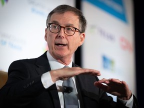 El gobernador del Banco de Canadá, Tiff Macklem, habla en la Junta de Comercio del Gran Vancouver en Vancouver, BC, el lunes 16 de diciembre de 2024.