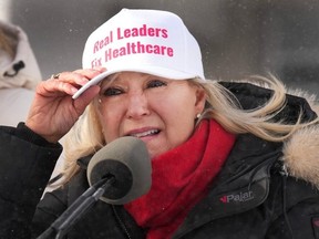 El líder liberal de Ontario, Bani Krambi, el miércoles 26 de enero de 2021, habló con los medios mientras hablaba con los medios de comunicación mientras se detuvo una campaña en el campus de atención preliminar. (Canadian Press, Nathan. Dente)