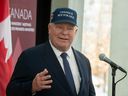 Ontario Premier Doug Ford usa un