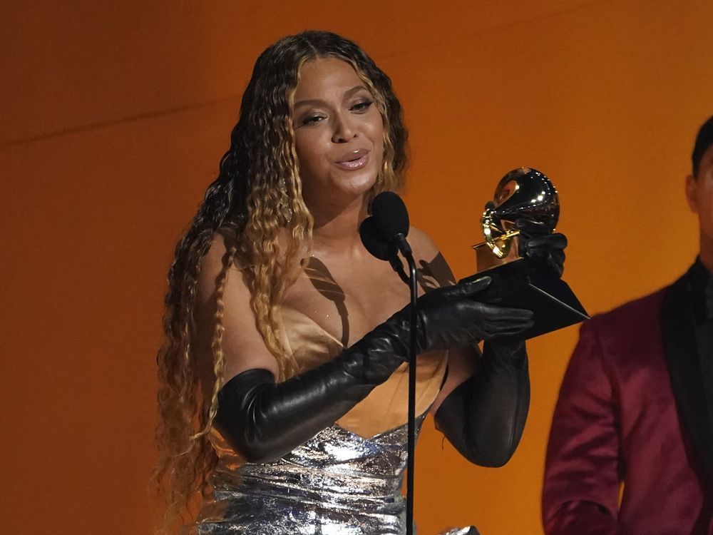 Beyonce donates $2.5 million to fire relief and Meghan delays show launch due to the disaster