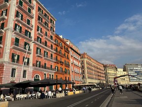 Hotels and restaurants along the Naples seaside.
