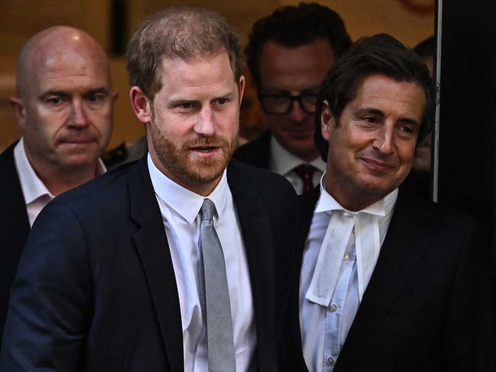 Rupert Murdoch’s U.K. tabloids offer a rare apology in a legal settlement with Prince Harry