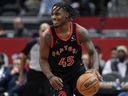 El guardia de Toronto Raptors Devion Mitchell le dijo al balón en un juego contra Washington Wizards.