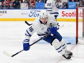 Mitch Marner, do Toronto Maple Leafs, está aquecido.