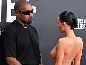 Kanne West y la modelo australiana Beanka Sensorie Los llegaron a Crypto.com Arena en Angeles Arena en el 67 ° Premio Grammy anual el 2 de febrero de 2025.