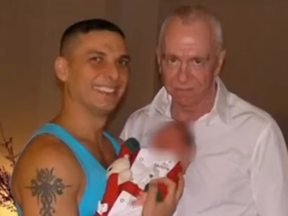 Daniel Sikkema, izquierda y comerciante de arte Brent Sikkema.