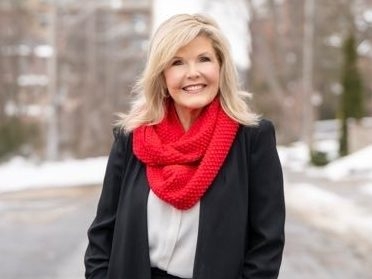  Former CP24 anchor Stephanie Smyth is running for the provincial Liberals in Toronto-St. Paul’s.