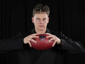 Joe Bureau de Cincinnati Bengal, jugador de regreso de la NFL AP, Nueva Orleans el jueves 6 de febrero de 2025, Super Bowl 59 después del programa de premios de honores de la NFL después de ganar el premio antes de 59 juegos de fútbol.