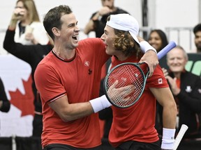 Durante el partido de tenis contra Peter Fajta y Hungría se encontraron con Valcus durante su calificación de la Copa Davis durante su clasificatorio de la Copa Davis, Liam Draxol y Vasek Pospisil respondieron contra el Met Valcus de Hungría en Montreal de 2025.