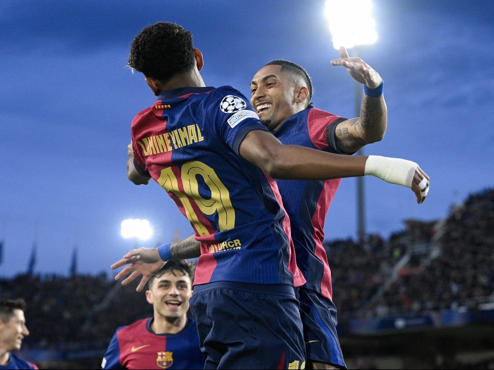 Barcelona reaches quarterfinals of Champions League with 3-1 win over Benfica