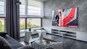 Samsung S95D OLED 4K-Smart TV.