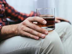 A wife wants to leave her alcoholic husband.