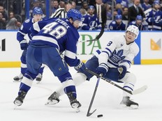 042025-Maple-Leafs-Lightning-Hockey