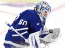 Goonto Maple Leafs جوزيف ولول ، 60 عامًا ، يستعد ضد فلوريدا بانتر خلال اللعبة 1.