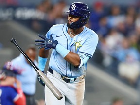 Rays Rough Up Hoffman의 승리 한 Jays Blue Jays를 잡아 Rays Rough Up Hoffman의 승리 한 Jays Blue Jays를 잡아