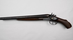 Weapon seized during arrest. PEEL REGIONAL POLICE HANDOUT