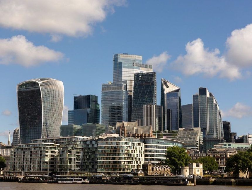 International crackdown targets influencers promoting financial products