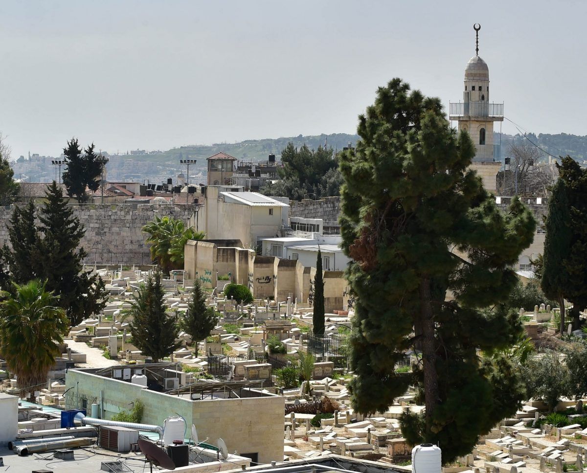 Palestinians support Hamas, reject disarming: poll