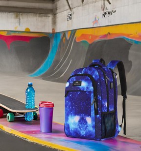 The MATEIN Travel Laptop Backpack.