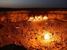 The 'Gateway to Hell' was once a pit of blazing red flames and glowing red embers in the middle of the Turkmen desert