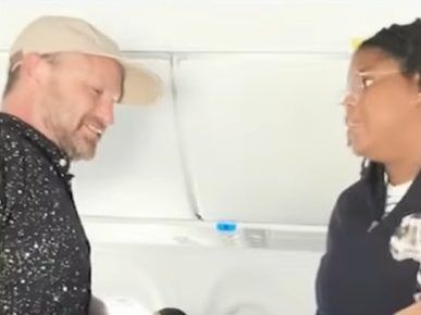 Flight diverted after passenger allegedly shouts racial slurs, breaks out of restraints