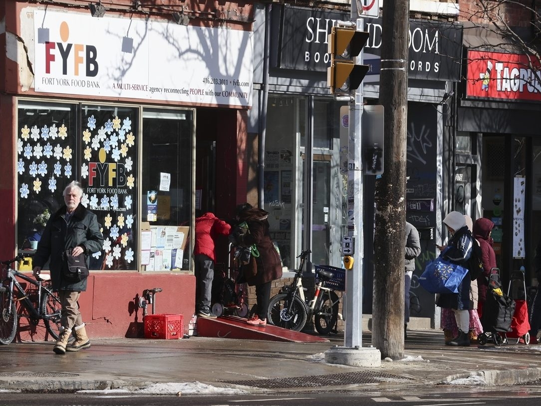 Conservatives press Liberals on cost of living as reports show food bank use soaring