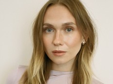 Veronika Slowikowska, originally from Barrie, Ont., has been named one of five new cast members on "Saturday Night Live".